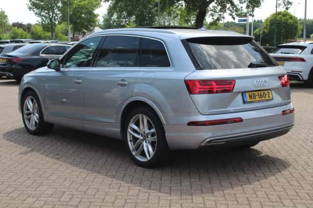 Audi Q7 (2016) thumbnail 3