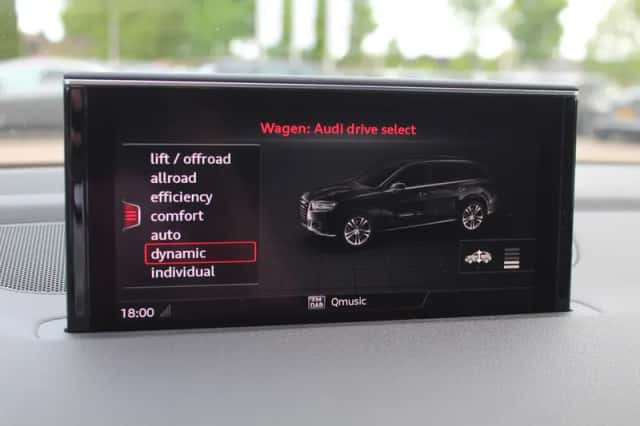 Audi Q7 (2016) thumbnail 21