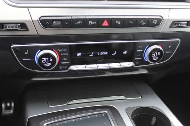 Audi Q7 (2016) thumbnail 26