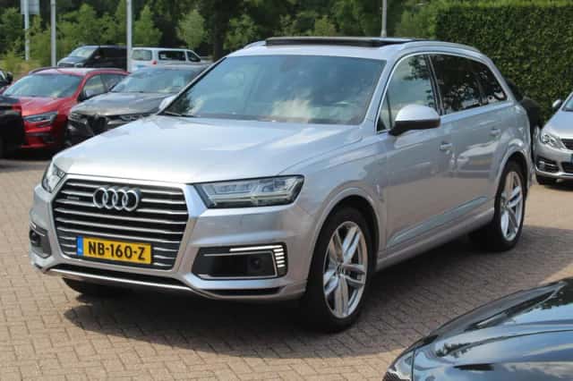 Audi Q7 (2016) thumbnail 6