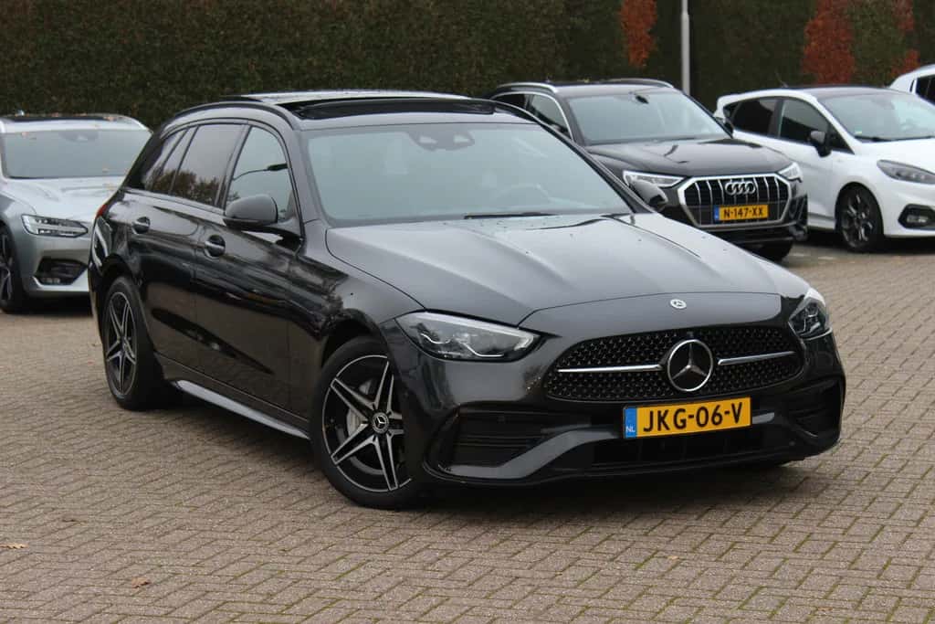 Mercedes-Benz C-Klasse (2023) — foto 1