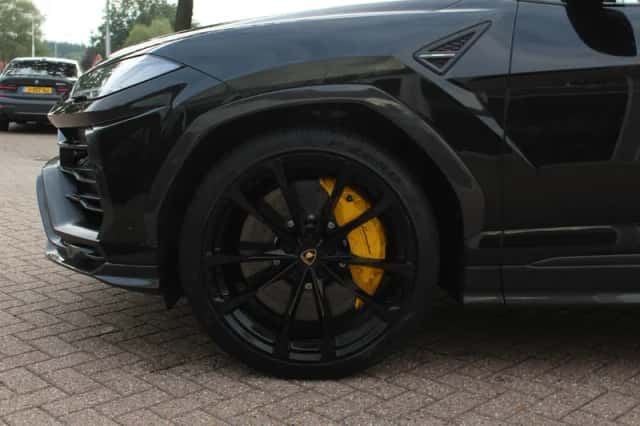 Lamborghini Urus (2020) thumbnail 14