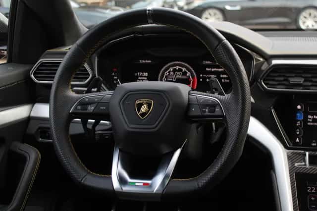 Lamborghini Urus (2020) thumbnail 18