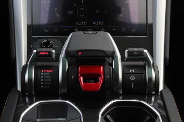 Lamborghini Urus (2020) thumbnail 30