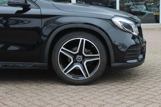 Mercedes-Benz GLA (2019) thumbnail 14