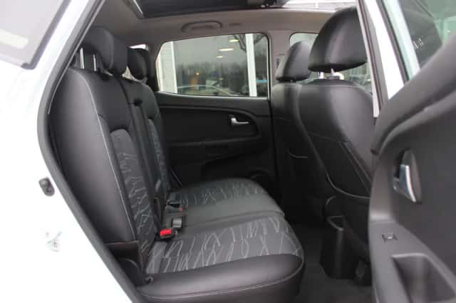 Kia Venga (2018) thumbnail 12