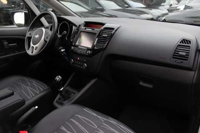 Kia Venga (2018) thumbnail 13