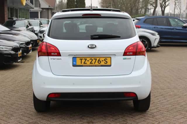 Kia Venga (2018) thumbnail 15