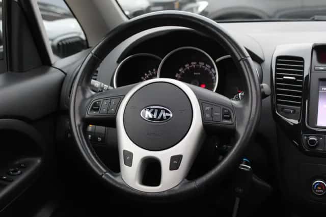 Kia Venga (2018) thumbnail 17