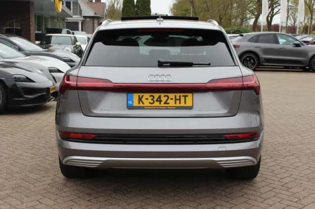 Audi e-tron (2020) thumbnail 16