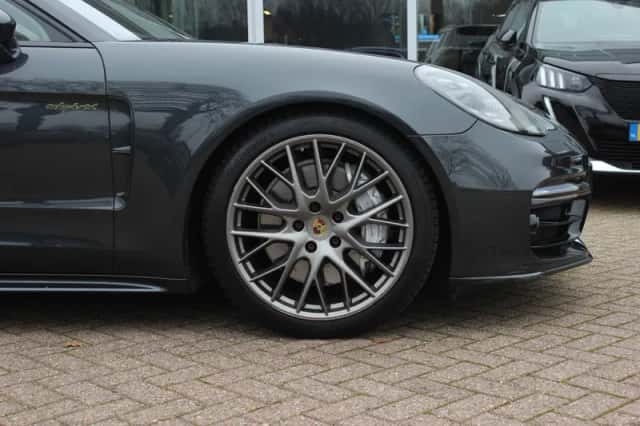Porsche Panamera (2020) thumbnail 14