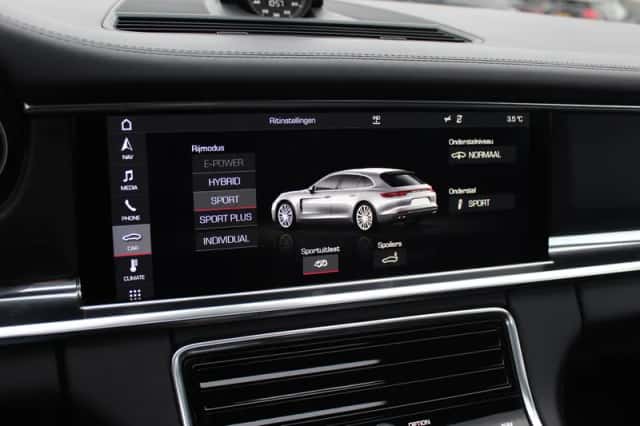 Porsche Panamera (2020) thumbnail 22