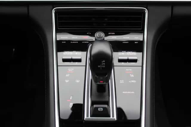 Porsche Panamera (2020) thumbnail 27