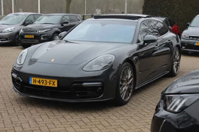 Porsche Panamera (2020) thumbnail 6