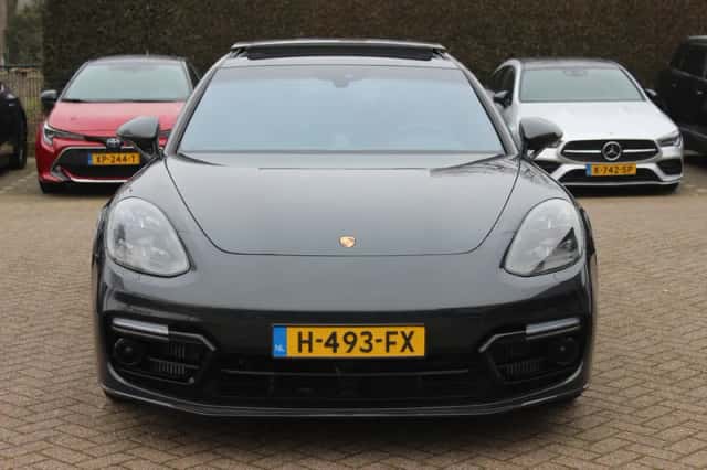 Porsche Panamera (2020) thumbnail 8