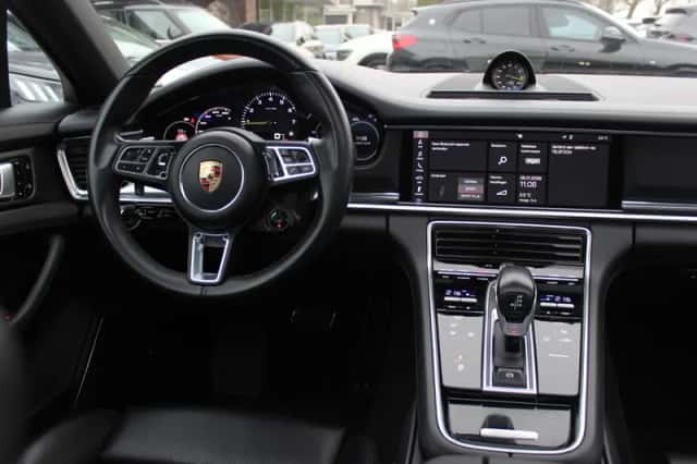 Porsche Panamera (2020) thumbnail 9