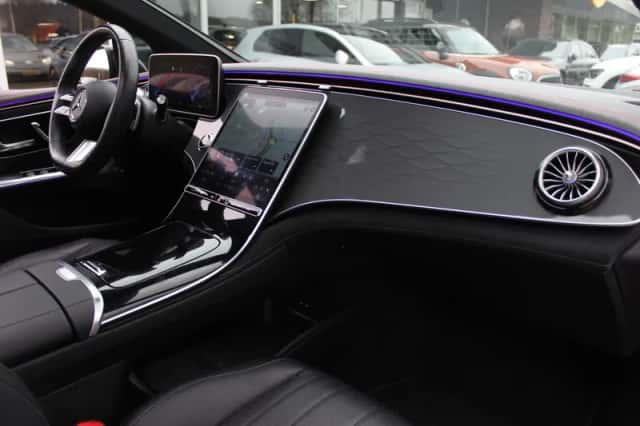 Mercedes-Benz EQE (2023) thumbnail 14
