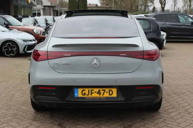 Mercedes-Benz EQE (2023) thumbnail 16
