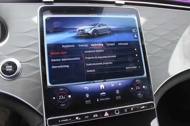 Mercedes-Benz EQE (2023) thumbnail 26