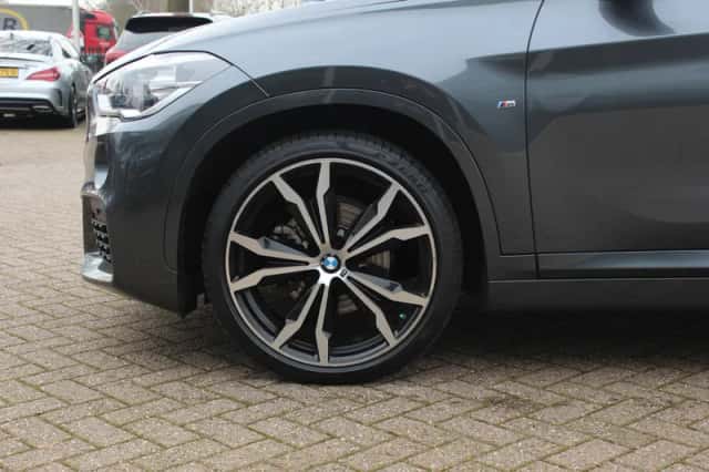BMW X1 (2019) thumbnail 14