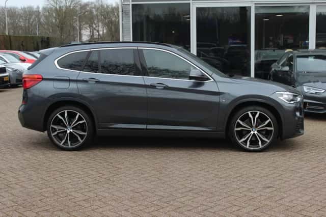 BMW X1 (2019) thumbnail 5
