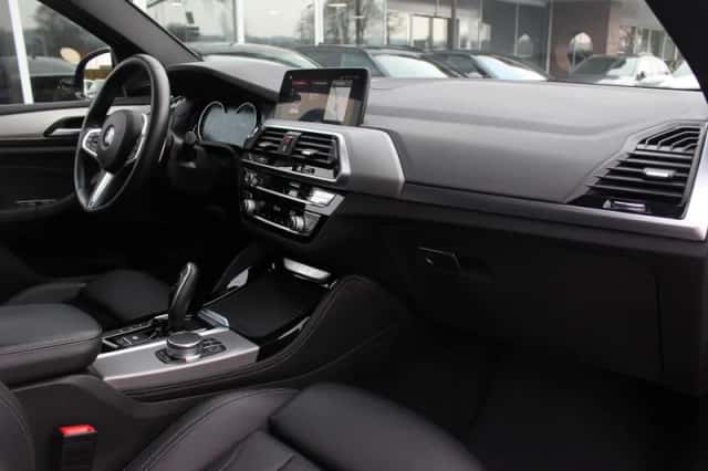 BMW X4 (2019) thumbnail 13