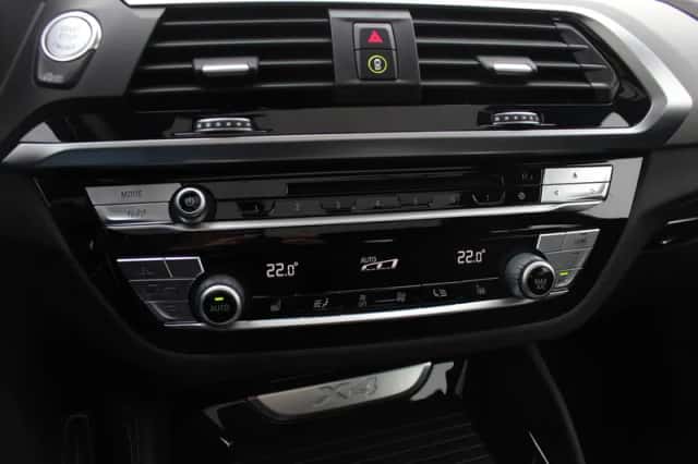 BMW X4 (2019) thumbnail 27