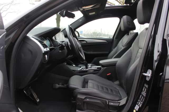 BMW X4 (2019) thumbnail 10