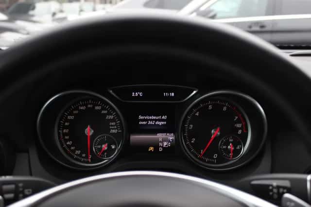 Mercedes-Benz GLA (2017) thumbnail 18