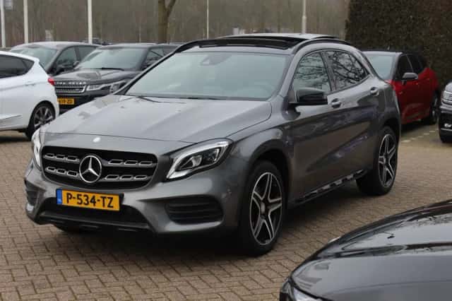 Mercedes-Benz GLA (2017) thumbnail 6