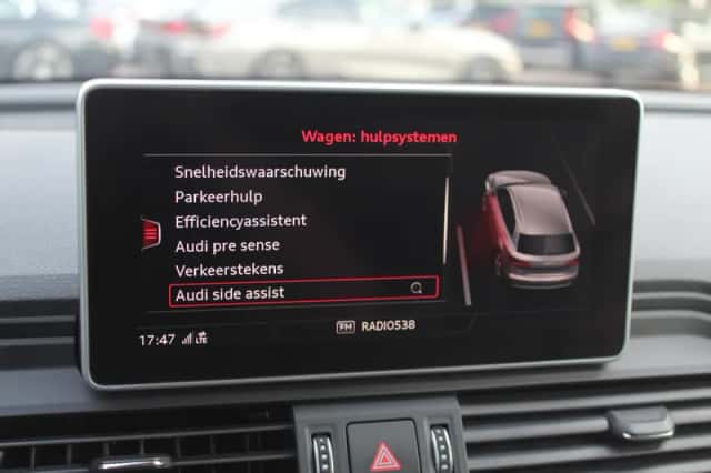 Audi Q5 (2017) thumbnail 21