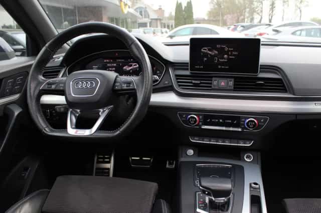 Audi Q5 (2017) thumbnail 9