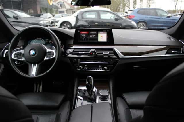 BMW 5-Serie (2018) thumbnail 2