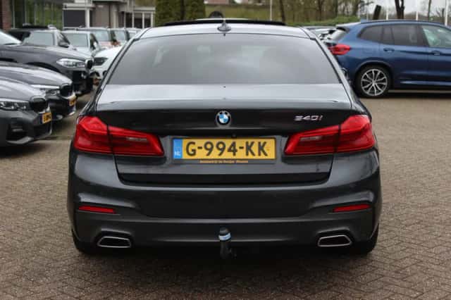 BMW 5-Serie (2018) thumbnail 15