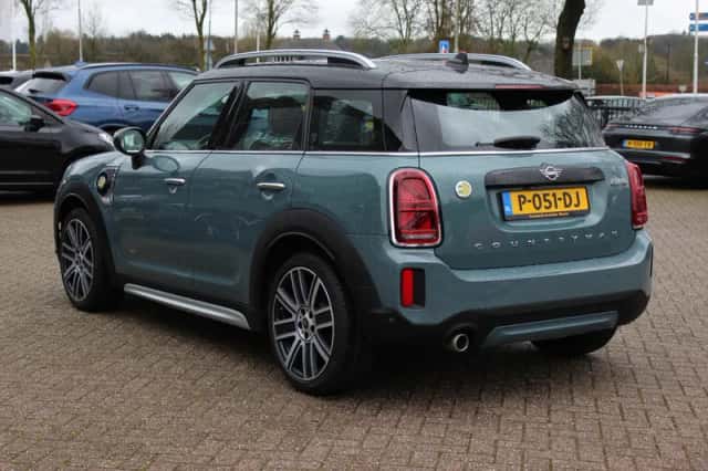 MINI Countryman (2022) thumbnail 3