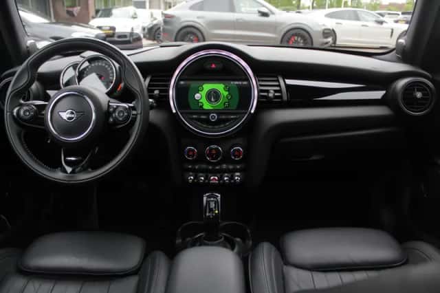 MINI Mini (2019) thumbnail 2