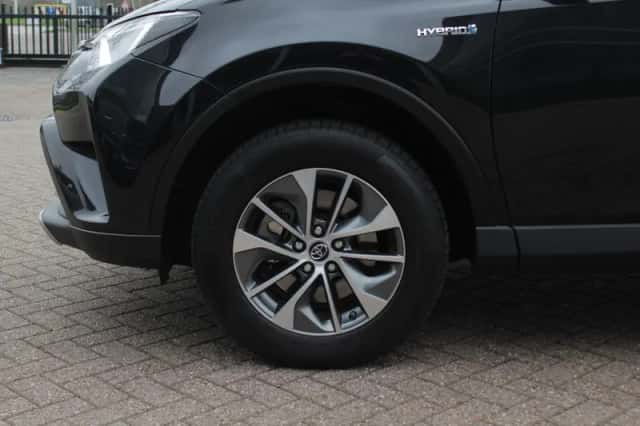 Toyota RAV4 (2018) thumbnail 14