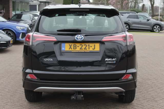 Toyota RAV4 (2018) thumbnail 15