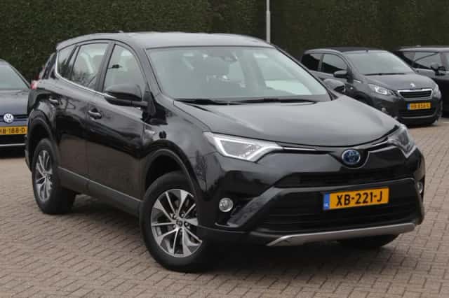 Toyota RAV4 (2018) thumbnail 32