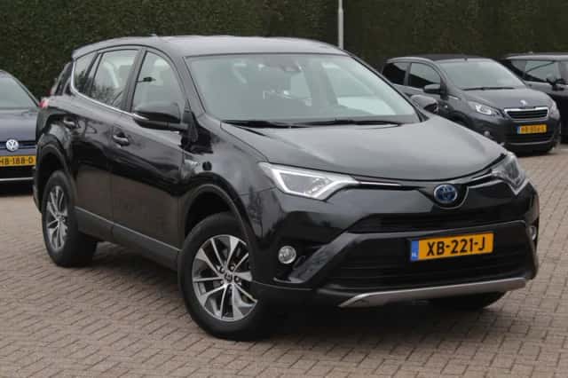 Toyota RAV4 (2018) thumbnail 33