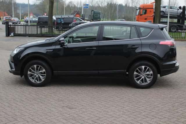 Toyota RAV4 (2018) thumbnail 7