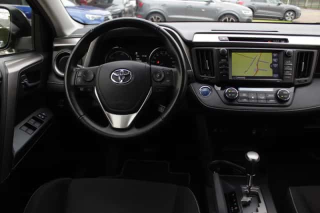 Toyota RAV4 (2018) thumbnail 9