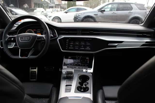Audi A6 (2023) thumbnail 2