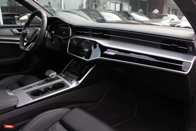 Audi A6 (2023) thumbnail 13