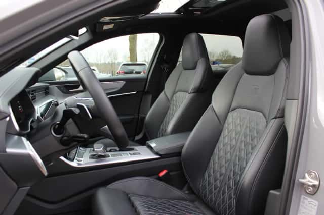Audi A6 (2023) thumbnail 4