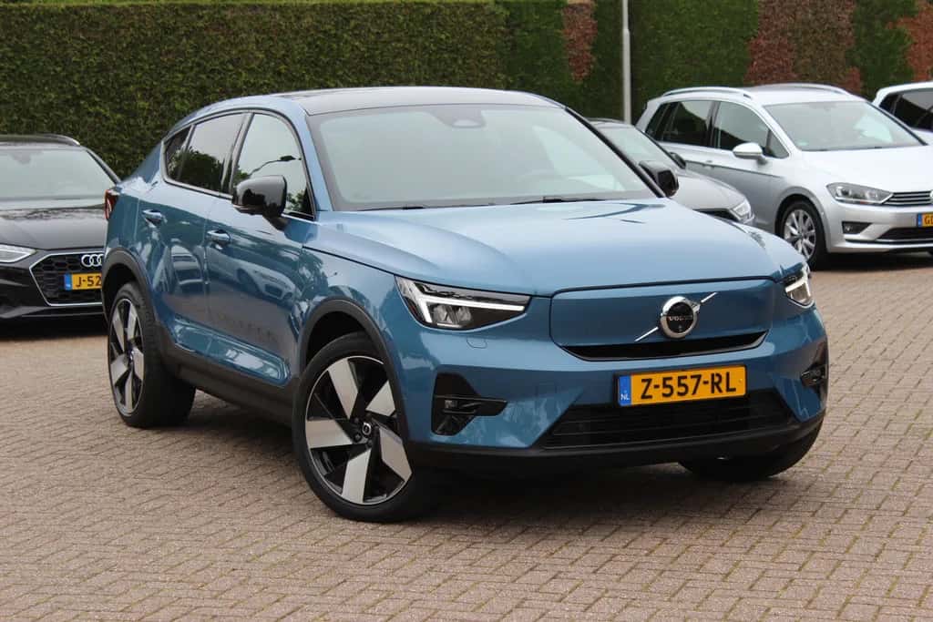 Volvo C40 (2024) — foto 1