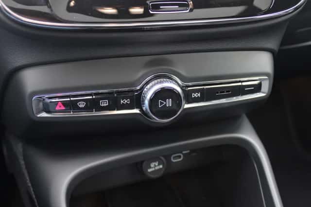 Volvo C40 (2024) thumbnail 31