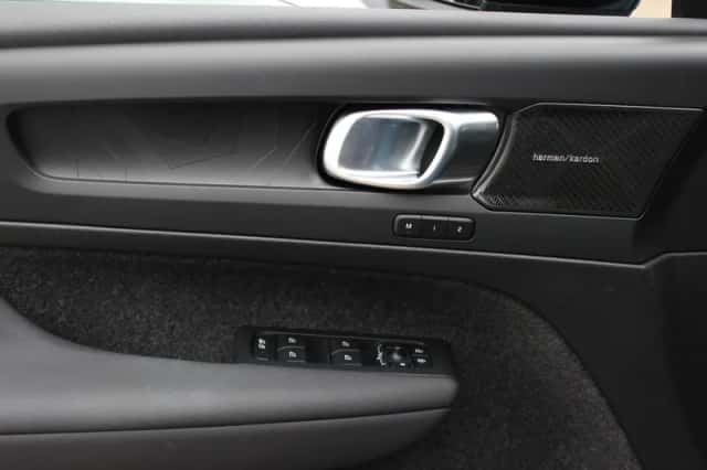 Volvo C40 (2024) thumbnail 34
