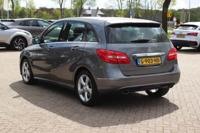 Mercedes-Benz B-Klasse (2013) thumbnail 3