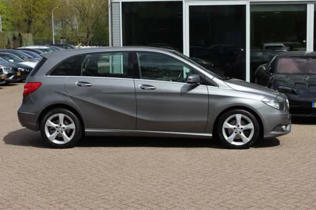 Mercedes-Benz B-Klasse (2013) thumbnail 5